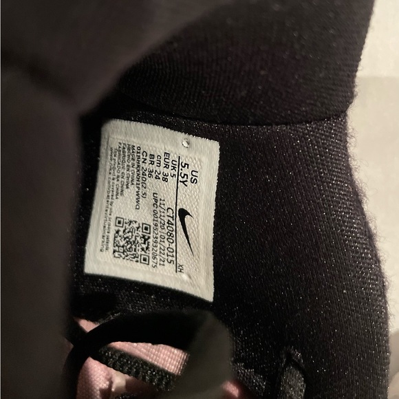 Nike Kyrie ripple effect - Picture 4 of 5